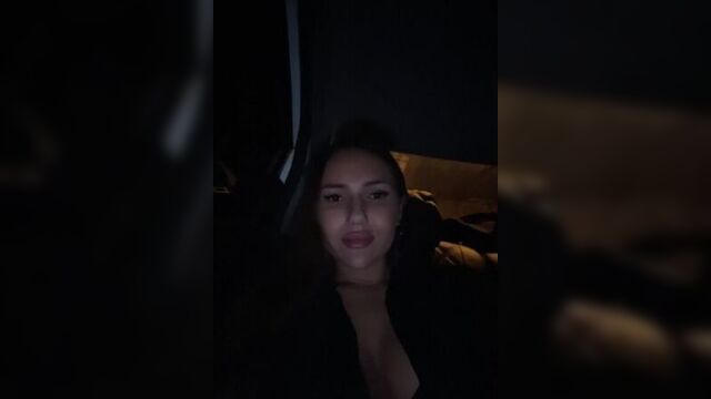 Соска без комплексов шалит в такси syka001 18 лет русская bongacams,chaturbate,webcam,anal,группа bbc малолетки вписка секс