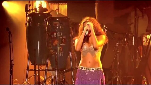 Shakira - belly dance
