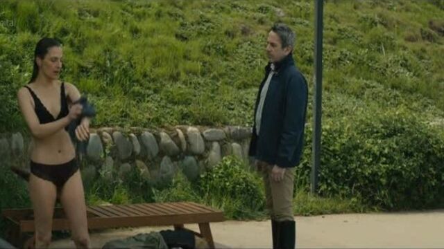 Antonia zegers nude - los perros (2017) hd 1080p watch online