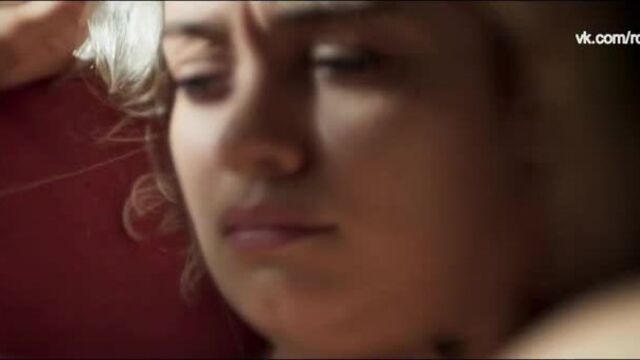 Sophie charlotte nude - ilha de ferro s01e01 (br 2018) 720p web watch online / софи шарлотт - железный остров