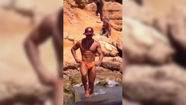 Video by член под трусами и плавками. парни в трусах. 18+