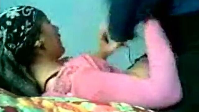 Таджичка в хиджабе трахается со своим парнем | русские азиатки | подростки, секс