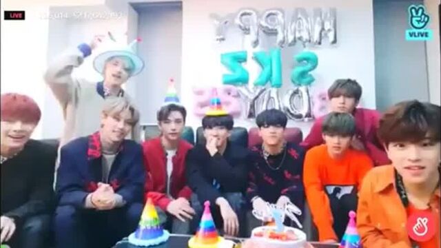 Ю мэйк стрэй кидс стээээй!!!!!!!