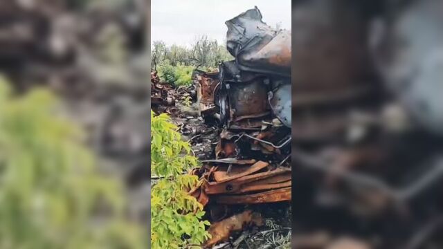 Горить, палає техніка ворожа. рідна україна переможе!