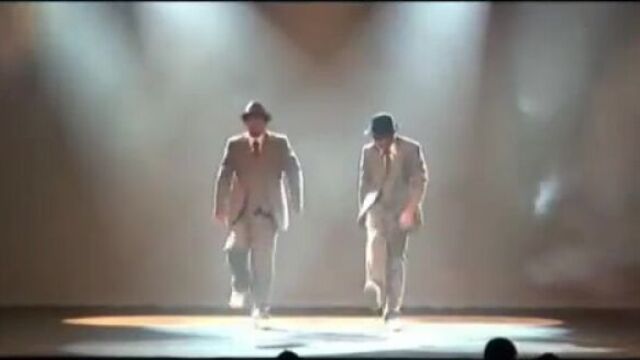 Dj aligator- doggy style with amazing dancers