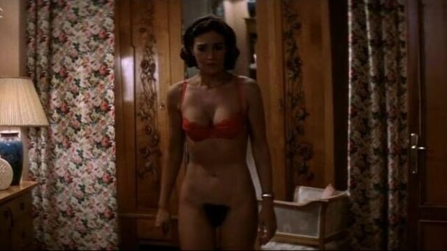 Моника беллуччи (monica bellucci nude scenes in "l’ultimo capodanno" 1998)