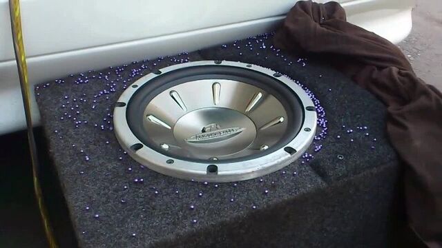 Граффити тони раут x ivan reys - бал вампиров басс бас качает swag trap смешно тазы валят #avg x trap-a-holics moscow by