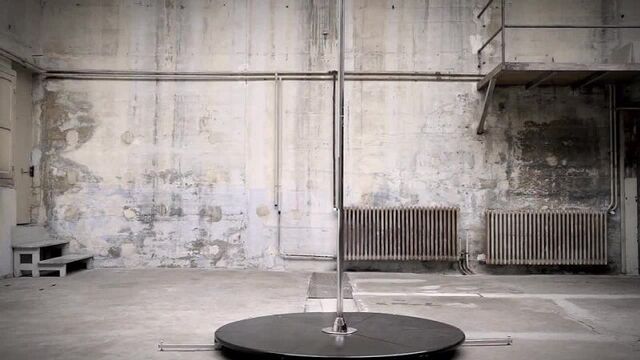 Невероятный пол-данс каро свэн