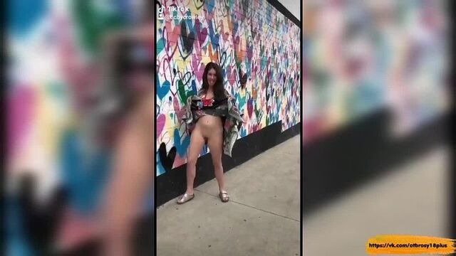 Голый тик-ток - хулиганка показала киску