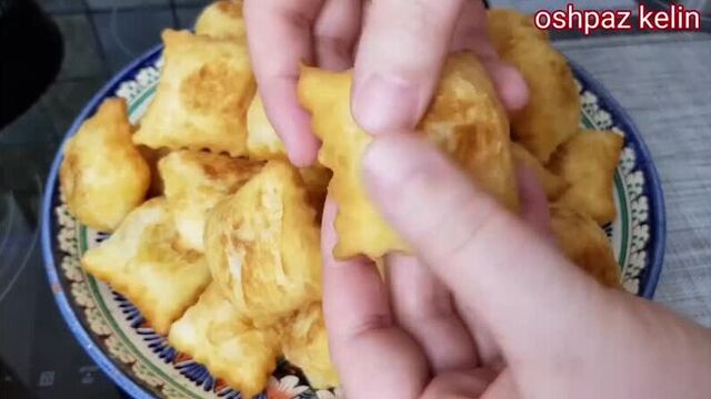 Баурсаки на кефире (ингредиенты в граммах в описании)