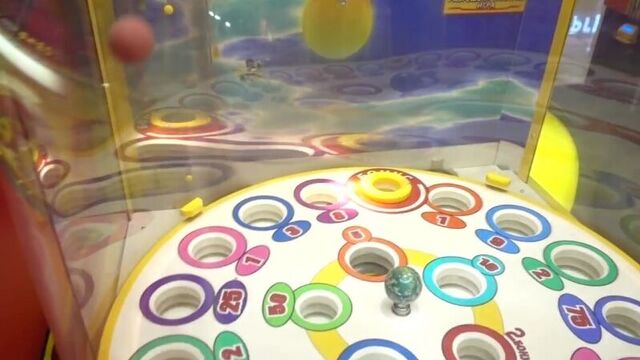 [пушер] игрушки для взрослых в игровом автомате! мега выигрыш 18+ / пушер