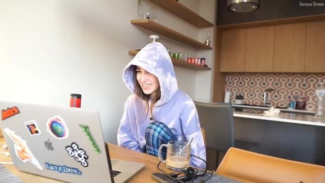 [gensyxa stream] генсуха о том, как приятно лежать в постели с эвелоном - вадим помог в трудную минуту - грелка192