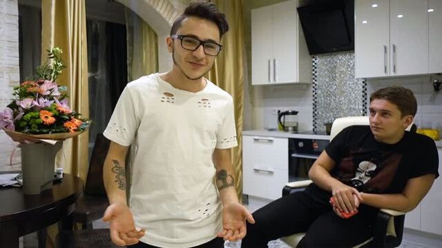 [джарахов] что там с текстом? / rickey f vs саша тилэкс / самокат / кнопки