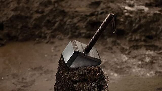 Короткометражка marvel: забавный случай на пути к молоту тора (2011)