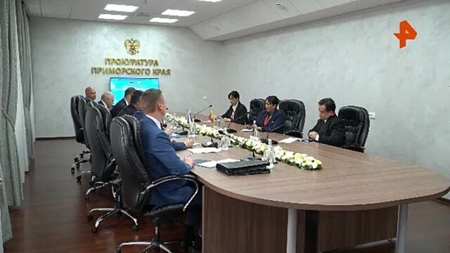 Игорь краснов во владивостоке провел встречу с генпрокурором