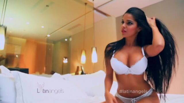 Latin angel - daniela baptista
