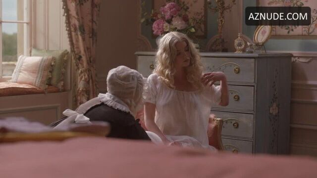 Аня тейлор-джой (anya taylor-joy) голая в фильме «эмма.» (2020)