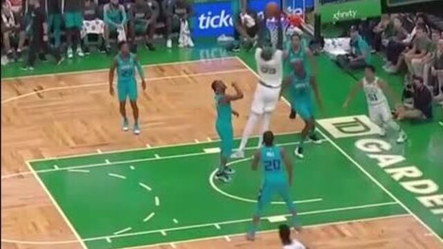 Тако фолл (227 см) взорвал публику в бостоне!