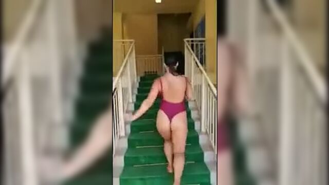 Замужняя шлюха в блядском купальнике аквапарка украины seanse.tv mysw