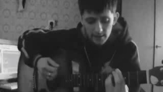 Многоточие-на сердце боль,взгляд смотрит в небо. . .ждёт ответа. . .душа не верит в то,что нету. . .тебя уже нету. . .