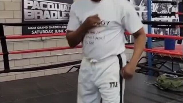 Флойд мэйвезер-старший 69 лет