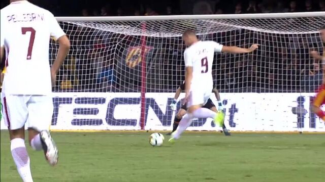 Эдин джеко - игрок месяца по версии болельщиков "ромы"