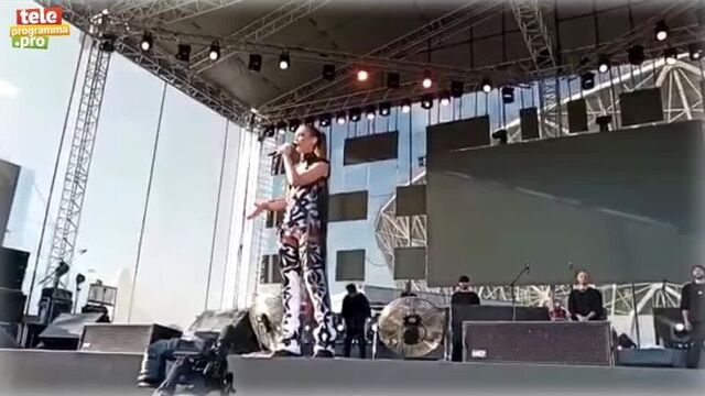 Видео скандального поведения ольги бузовой на концерте в волгограде