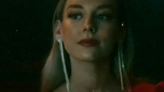 Карла // эстер // элита // эстер экспозито