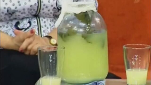 У нас было два пакетика травы, 75 ампул мескалина, 5 пакетиков диэтиламидлизергиновой кислоты или лсд, .... - 640x480