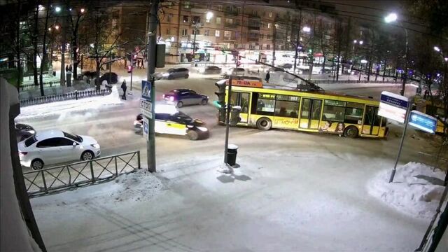 Авария. пермь компрос-пушкина 15.12.16