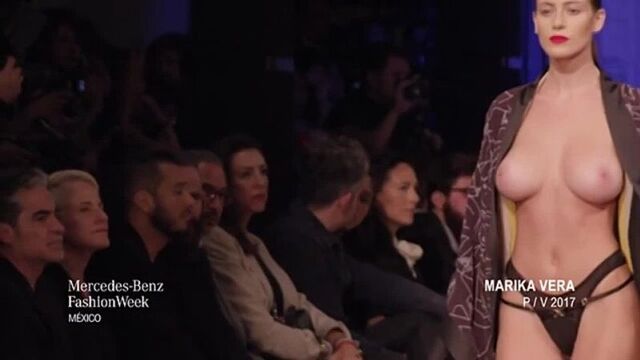 Алехандра гилман голая на показе мод