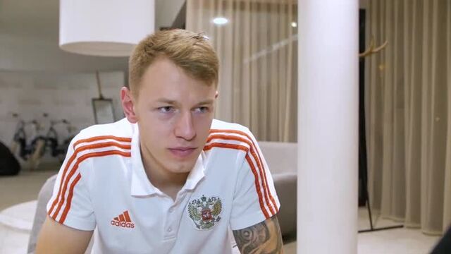 Сафонов: «я с командой, мы готовы побеждать и идти дальше».