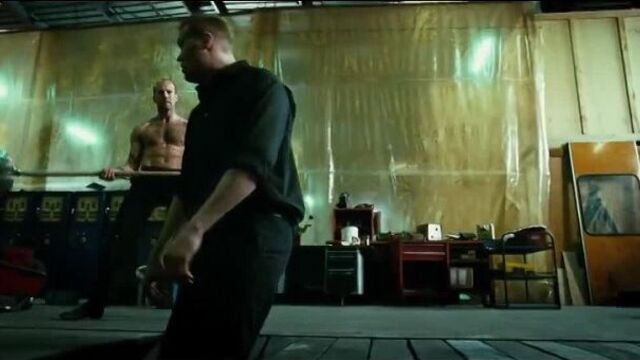 Джейсон стетхам в штанах за 40 гривин