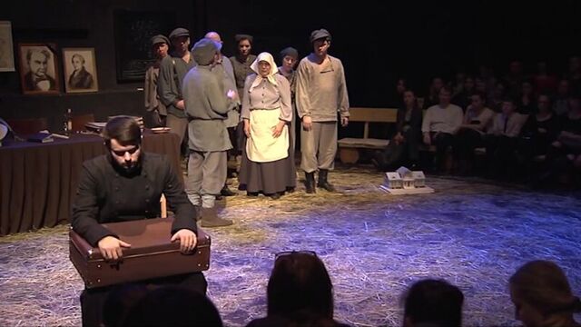 Спектакль "дубровский". томский тюз