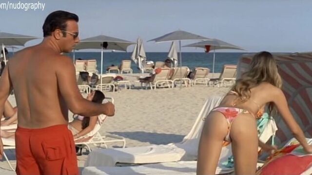 Ванесса эсслер (vanessa hessler) в фильме "каникулы в майами" (natale a miami, christmas in miami, 2005, нери паренти)