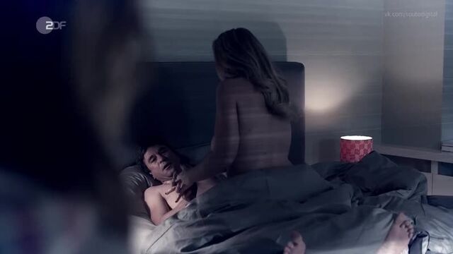 Stefanie von poser nude - unter anderen umständen: über den tod hinaus (2019) / стефани фон поузер - при других обстоятельствах