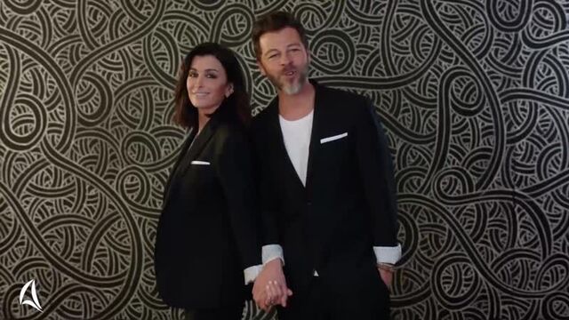 Les enfoirés - a côté de toi (clip officiel)