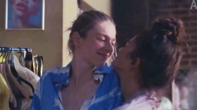 Эйфория 2 сезон 1 серия ру и джулис