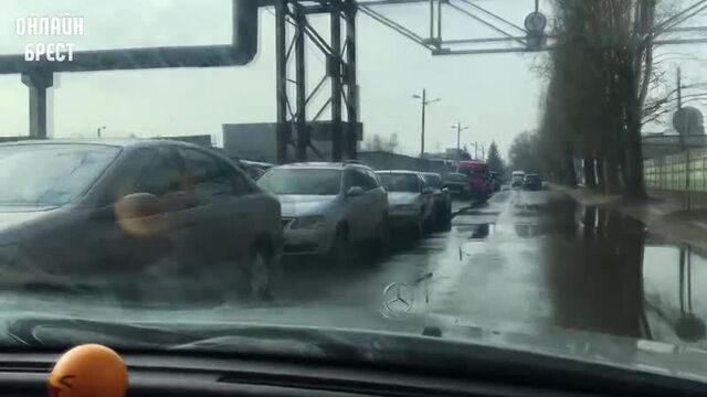 Очередь на техосмотр в бресте