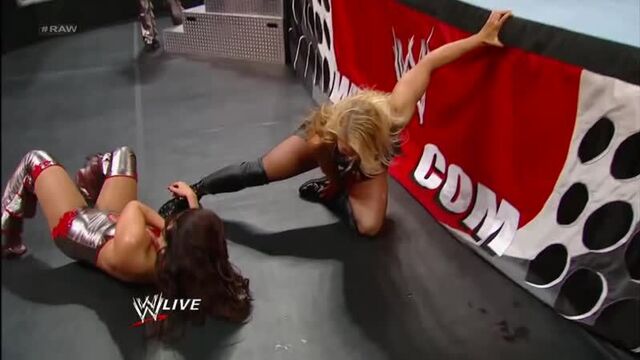 [#my1] никки белла против бет финикс