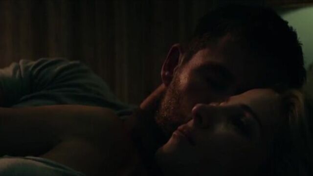 Elsa pataky and chris hemsworth | 12 strong