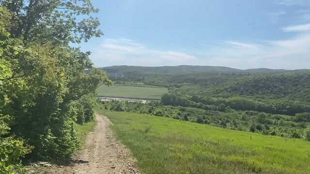 Красота сукко( рядом с холидей хаус)