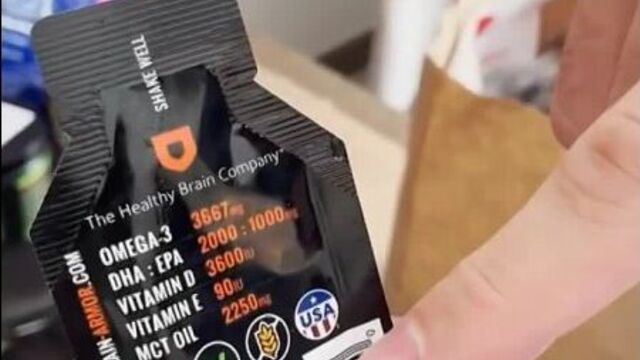 Шамиль гамзатов показал как их кормят на бойцовском острове