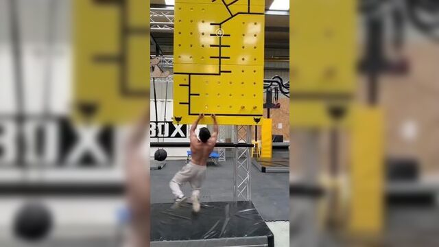 Леон горецка