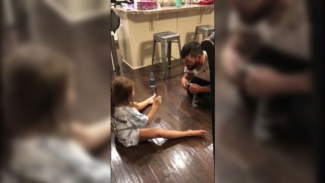 Спор отца и дочери