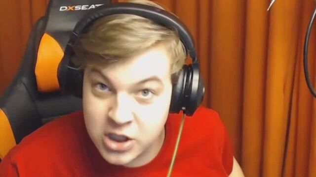 Рукаблуд ссанина очко блядун вагина