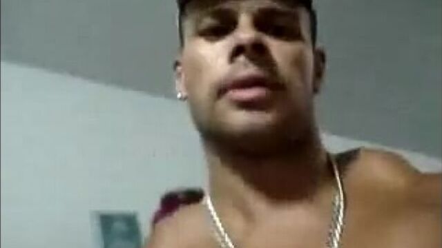 Мужик с сиськами. синтол представляет...