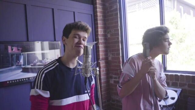 Subeme la radio x despacito - enrique iglesias, luis fonsi, daddy yankee(cover by alexander stewart)