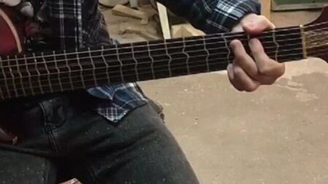 Video by творческая гитарная мастерская дениса малыгина