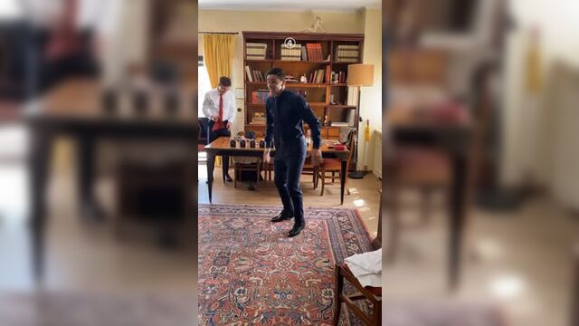 Джованни симеоне пародирует своего отца диего